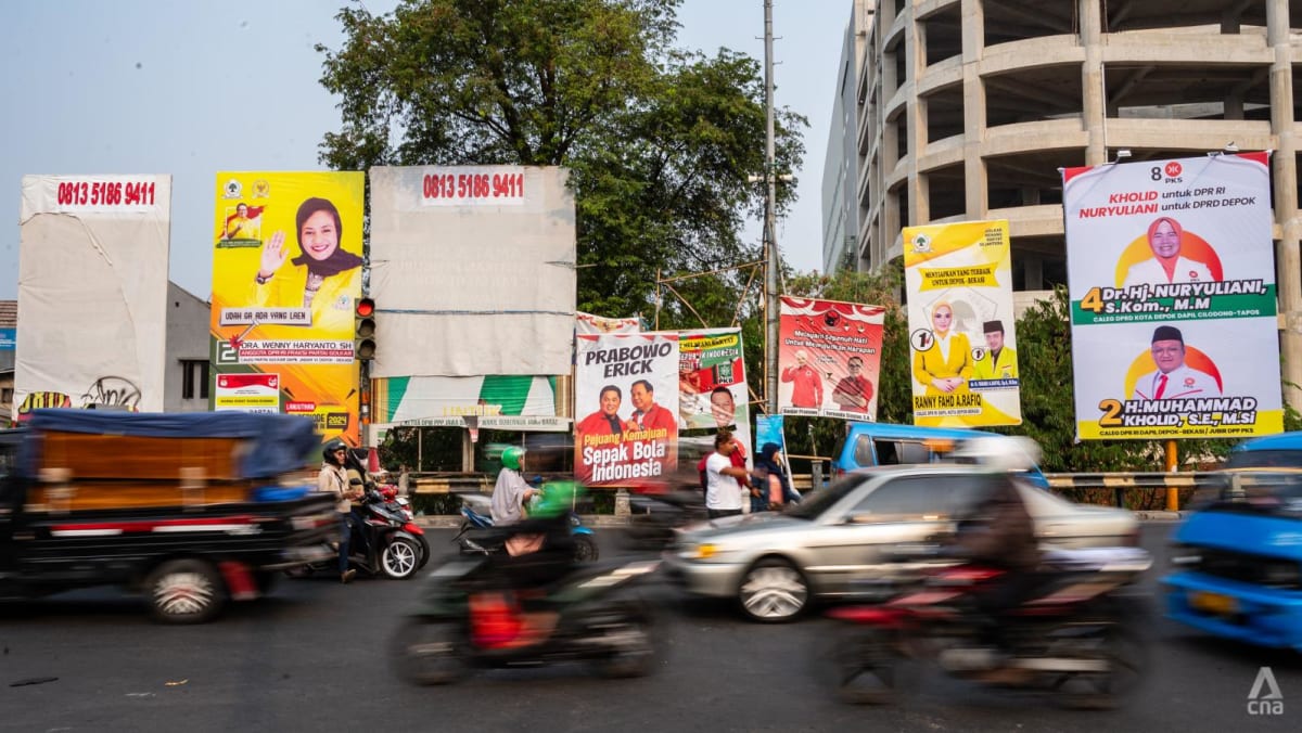 Analysis: Indonesia set to see first 3-way presidential race since 2009 that risks splitting society